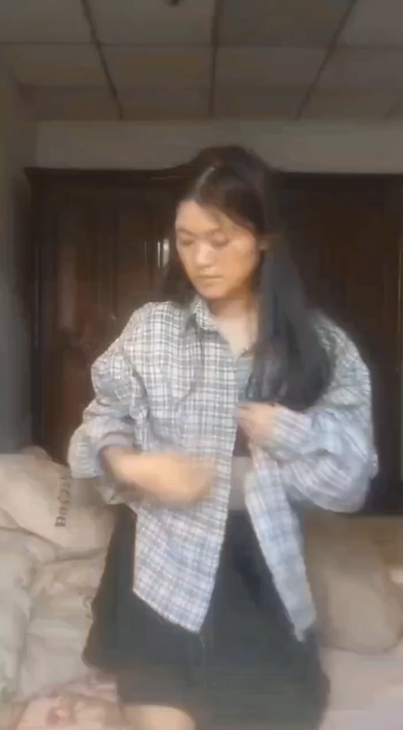 网贷惹的祸裸贷女全裸曝光